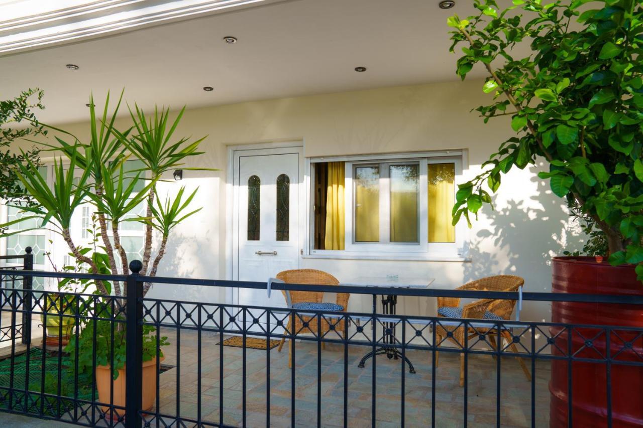 Yiannis Apartments 1 约阿尼纳 外观 照片